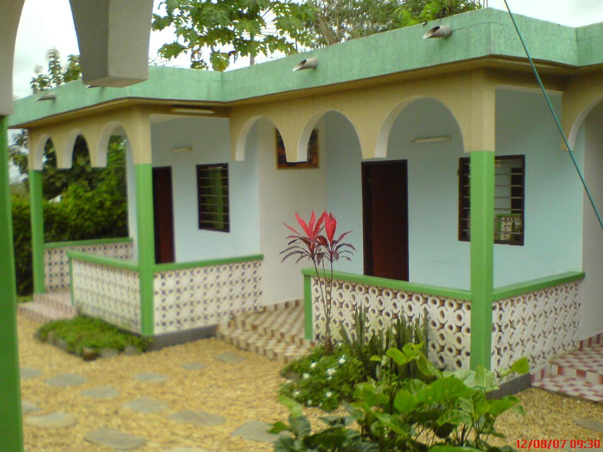 Hotel Marie Antoinette Kara Exterior photo